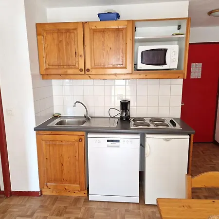 3 Pièces Pour 6 Pers. Avec Balcon, Proche Télésiège Et Centre, Modane - Fr-1-265-212